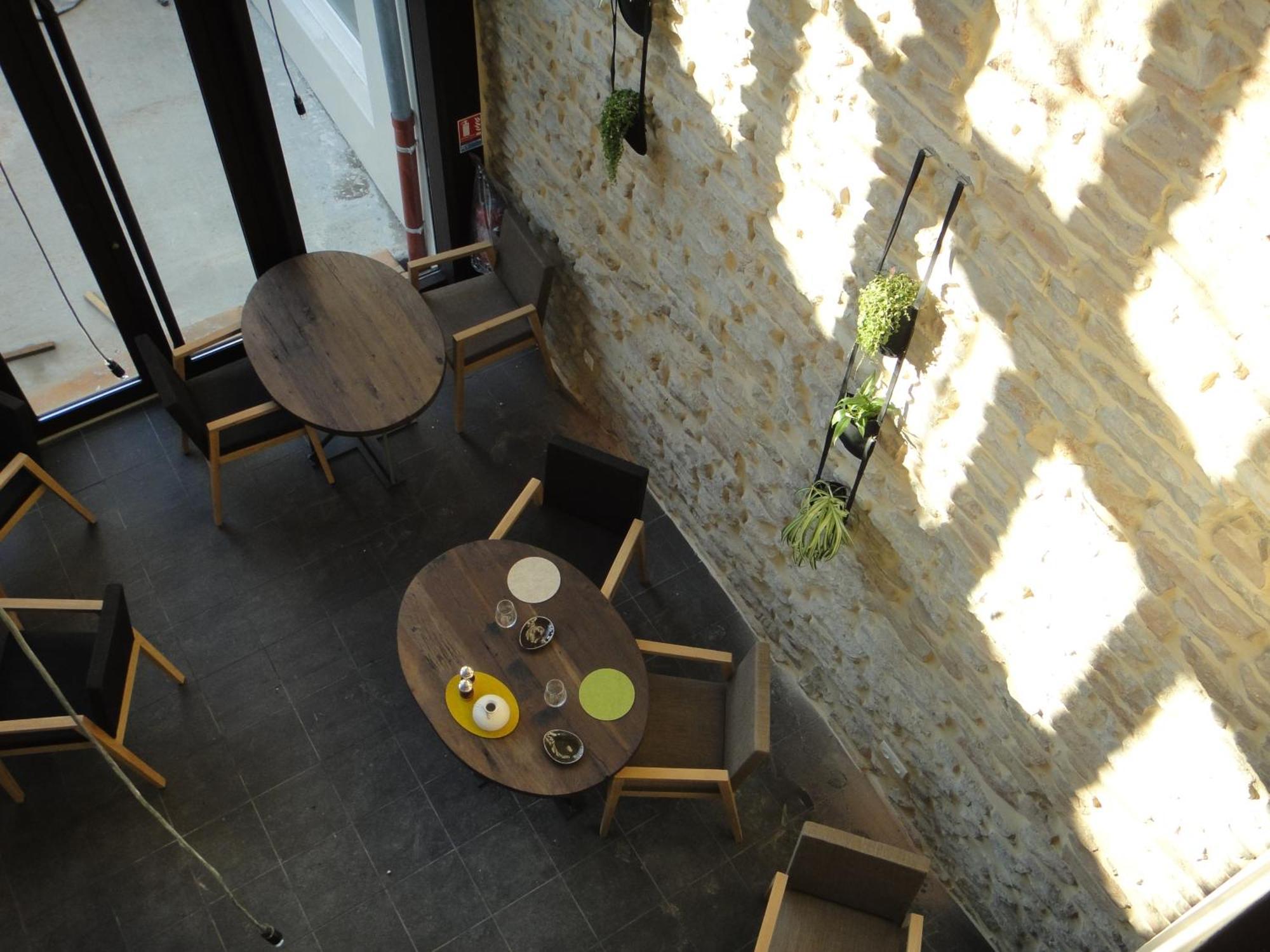 Aux Terrasses Hotel Tournus Bagian luar foto